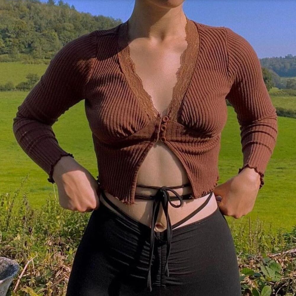 Y2K inspired brown lace trim cardigan - Picture 2 of 3
